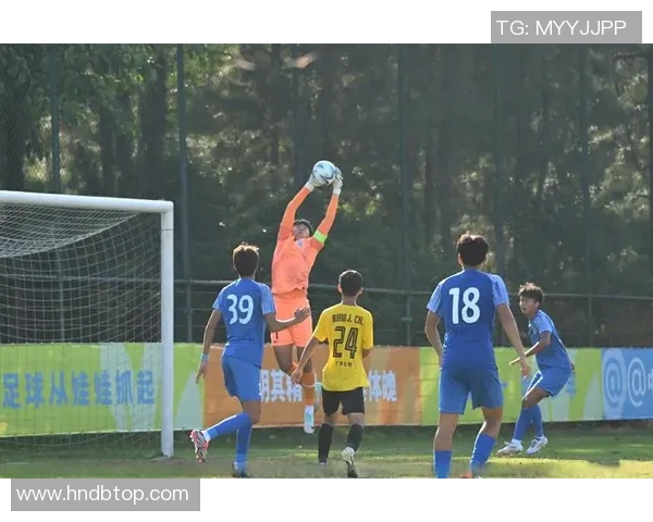 玉岩中学足球明星闪耀赛场展现青春活力与团队精神